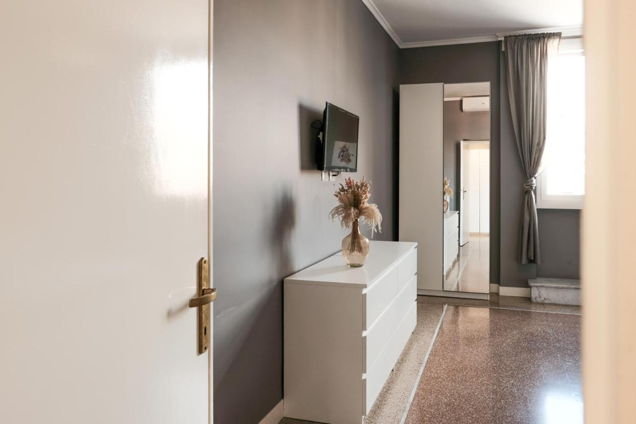 Family Apartment Near Vatican Museum โรม ภายนอก รูปภาพ